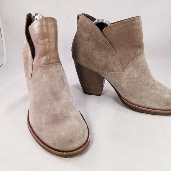 KORK-EASE WOMEN ANKLE  BROWN BOOTS BACK ZIPPER SIZE 6.5 M - Picture 4 of 10